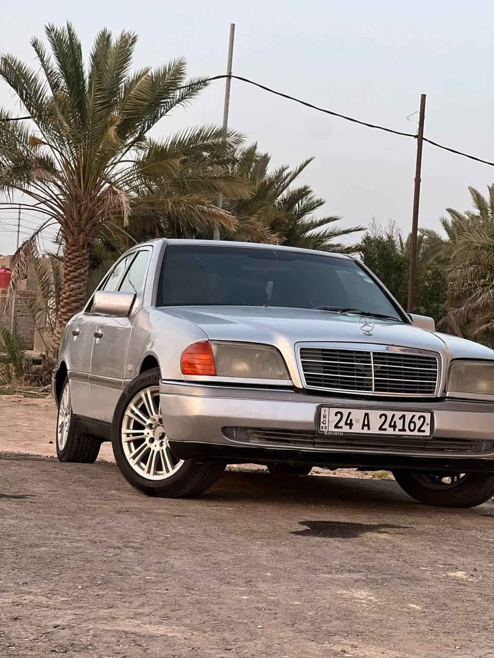 سلام عليكم مارسدس بنز نوع 230 سياره جاهزه بل كامل 
تخم تاير جديد = حداديه جديده = كهربائيات بل كامل شغاله = اضأه زنون عالي وناصي= سياره متعوب اعليه 
رقم دهوك شرط المداور تشتري داور كبل مكينه 4 سلندر بلاد صافيه عله اخر حبايه مكاني المثنى رقم الموبايل  
 *********** سعر مناسب مقارنت بنضاف سياره سياره جام اوتو سستم سماعات بلوتوث وشاشه اندرويد وكامره سعر 58 وبي مجال
