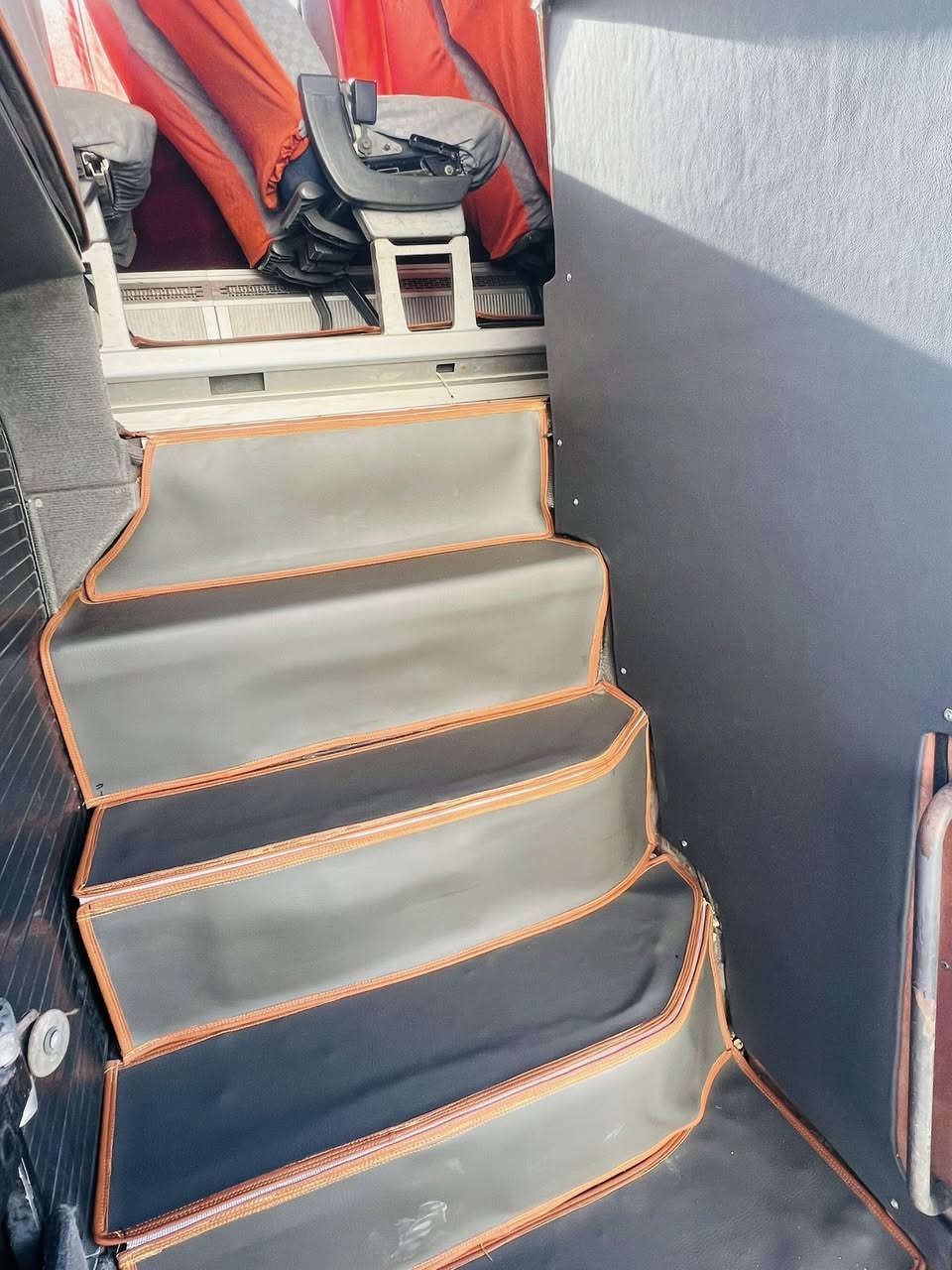 سلام عليكم 403 بدون  كير ومكينه وكسل كفاله حداده طخم تاير سكله معمره تبريد بلادي كهربائيات كلهة شغاله ب100 وبيهة مجال قليل عنوان بصره قضاء المدينه ***********
