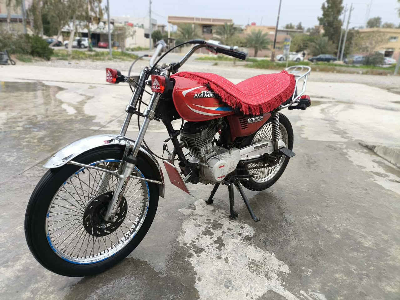 سلام عليكم. دراجه تايكر مديل (2017)  مابي أوراق . ضفير باتري كله جديد مصار 5 أيام شاده. صفحه كلج جديد دراجه خير من الله. سعر. 200 بي مجال لل طيبين. رقم الهاتف. ***********. موجود خاص
