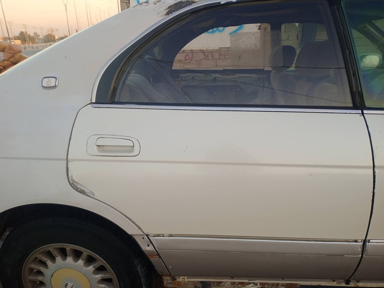 البيع 4 بيبان جدد مال بطه منتصل شتريتهن مال حاويه سعر 20 لف ***********
