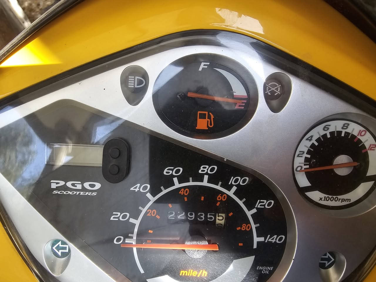 G--MAX محرك 150 cc
ماشيه 22 الف كيلو موجدة ورقت مزادة 
راديت تبريد دهن 
السعر مليون 900 الف 
مكاني حله بابل


**إذا كنت صاحب هذا الإعلان وتريد حذفه لأي سبب، رجاءا أرسل رسالة إلى الدعم الفني**