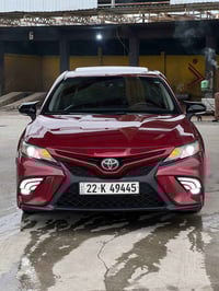 كامري للبيع  موديل 2018 مواصفات  se plus سلايت+بصمه+كشنات هيتر ضرر الس...