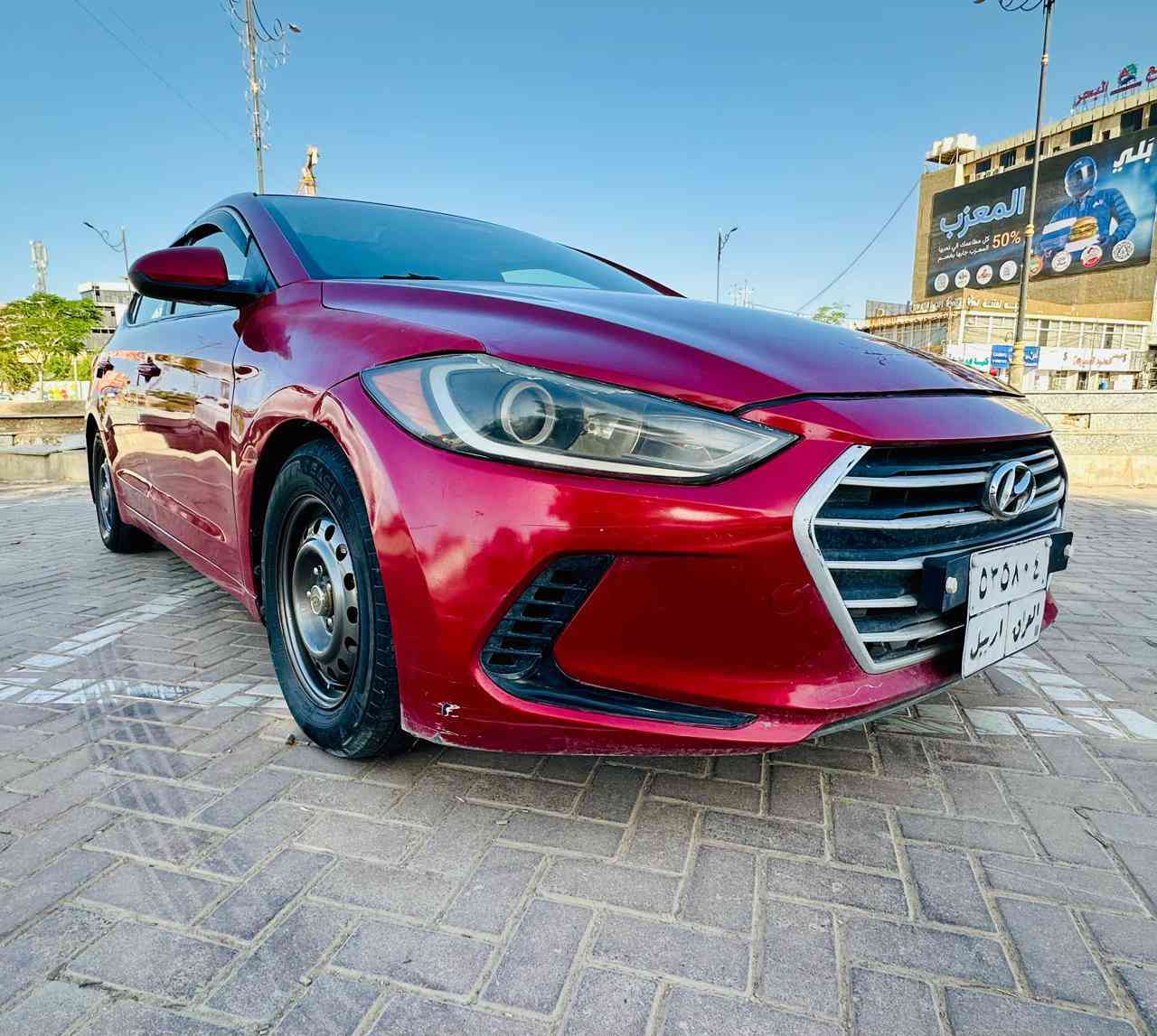 السلام عليكم
السيارة نظيفة جداً
محرك 2000 دوش

الموصفات 
رادارات جانبيه
شاشه كبيره
تحكم استيرن جهتين
ثلاث انظمه قياده
كامره خلفيه
تبريد قطعتين
الضرر بيها باب وجاملغ نفسهم مصبوغات والبنيد مبدل

السعر 93 ورقه قفل من الاخير 

العنوان كربلاء
رقم الهاتف 
***********
***********
اتصال فقط
