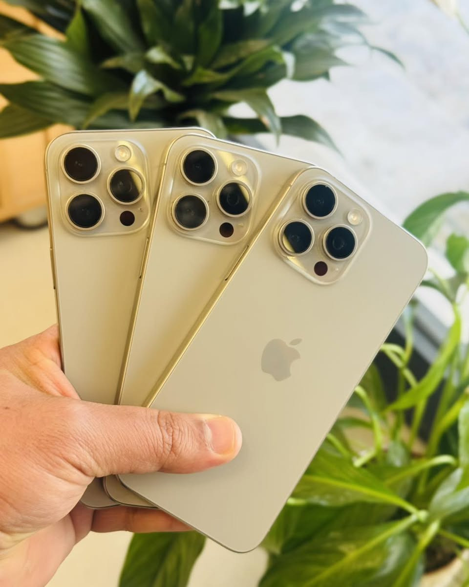 #بيع_نقد_او_اقساط_لحاملي_ماستر_رافدين_فقط 
#جميع_الاجهزة_مستخدمة_شرق_اوسط_نظافة_100 

17 برو ماكس 512 سيم كارت برتقالي بطارية 100‎%
17 برو ماكس 256 سيم كارت برتقالي بطارية 100‎%‎
17 برو ماكس 256 دبل سيم كارت برتقالي بطارية 100‎%‎
17 برو ماكس 256 شريحةً الاكترونية برتقالي بطارية 100‎%‎
17 برو ماكس 256 شريحة الاكترونية سلفر بطارية 100‎%‎

16 برو ماكس 512 خط واحد اسود بطارية 94 ‎%‎
16 برو ماكس 256 خط واحد ذهبي بطارية 100‎%‎
16 برو ماكس 256 خط واحد رصاصي بطارية 93‎%‎

15 برو ماكس 256 خط واحد تيتانيوم بطارية 100‎%‎
15 برو ماكس 256 خط واحد تيتانيوم بطارية 91‎%‎
15 برو ماكس 256 خط واحد تيتانيوم بطارية 86‎%‎

14 برو ماكس 256 بنفجسي خط واحد بطارية 84‎%‎
14 برو ماكس 256 بنفجسي خط واحد بطارية 83‎%‎‎
14 برو ماكس 256 بنفجسي خط واحد بطارية 81‎%‎

13 برو ماكس 256 سمائي خط واحد ماستر بطارية 86‎%‎
13؟برو ماكس 256 خطين زيتوني بطارية 80‎%‎
13 برو ماكس 256 أمريكي اسود بطارية 86‎%‎

17 اير 256 سمائي مشحون 20 دورة 
17 عادي 256 سمائي خطين بطارية 100‎%‎
17 عادي 256 اسود خطين بطارية 100‎%‎

114 عادي 128 جميع الاوان بطارية من 88الى 98‎%‎

~~~~~~~~~~~~~~~~~~~
مكتب  ابل ايدي— ديوانية شارع 
الاستفسار ***********_***********
