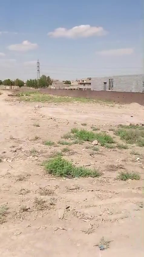 سلام عليكم نص دونم للبيع حي البتول عله سده مال طاقه موجود مي وكهربلاء وسحب تفاصيل نتصل***********
