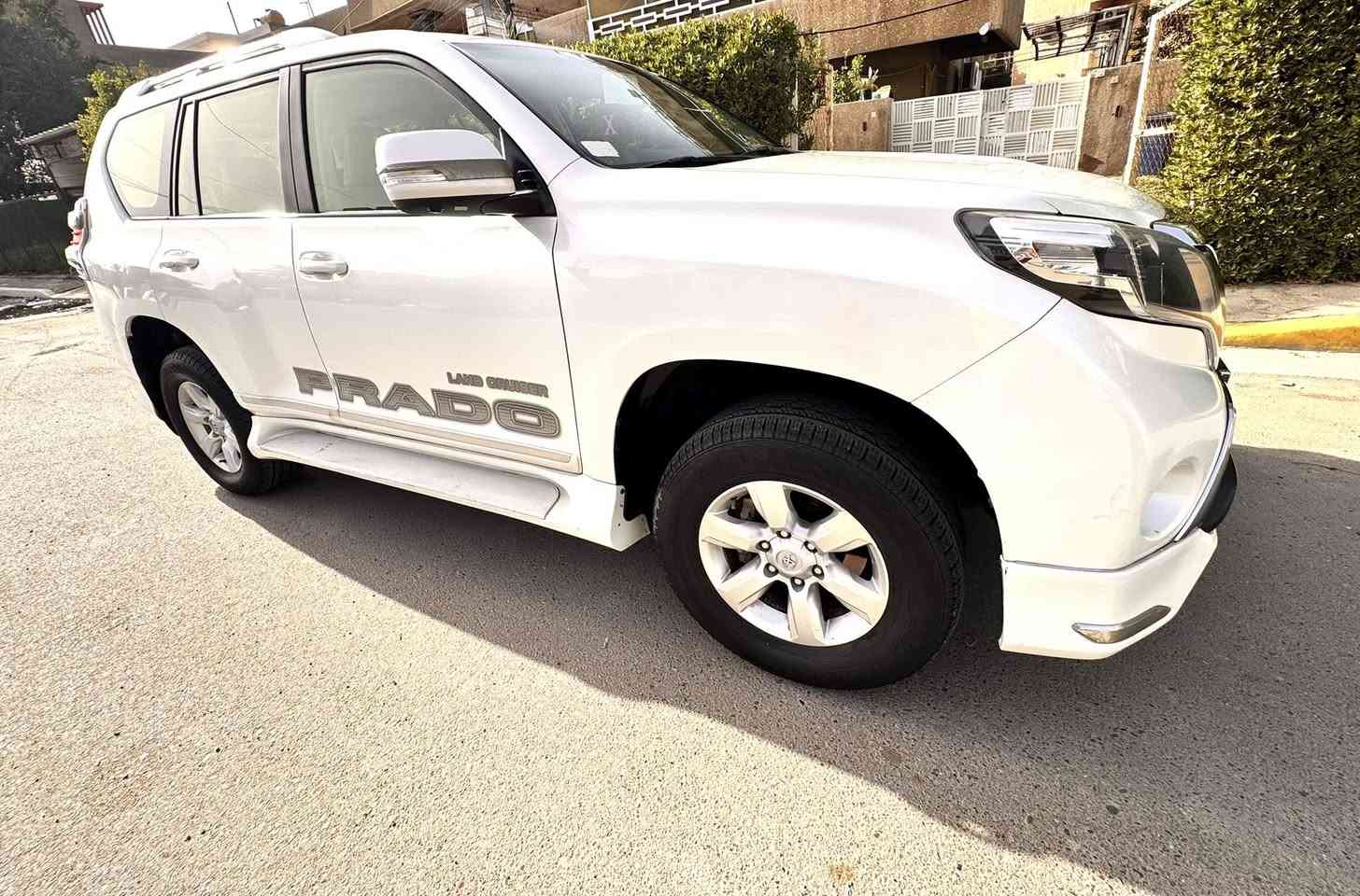 سلام عليكم 
للبيع تيوتا برادو 2016 T.X.L خليجي استلام شركة  رقم اربيل ماشيه93الف كيلو نظيفة كلش السيارة 👀 كير محرك مكفولات صور السونار بامنشور 👇
مواصفاتها : 
فتحة سلايد 
محرك 6 سلندر 4.0
حساسات خلفيه 
كامرة خلفيه 
شاشه جبيره 
لايت عدسة زينون 
كراسي الاماميه كهرباء 
زراك لايت 
مري شفط ويا السويج 
بصمة 
3 قطع تبريد 
كامرا 360📽️
سيارة كاملة كلشي مناقصهة 
السعر 340$
للاستفسار اتصال  
‭0771 751 9579‬
‭0774 415 4477‬
مكاني بغداد الطالبية مجاور مسبح الصفا🏊‍♂️
