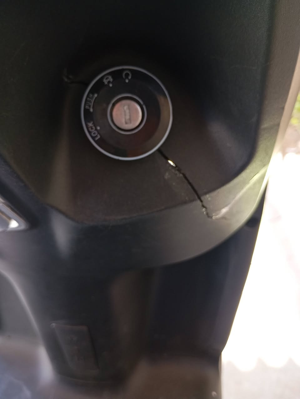 السلام عليكم اخوان ريان ام عيون للبيع موديل 25 دراجه إستعمال قليل جدا ونظيفه جدا سويجين بصمه كامله ومبدأ بيها اي شي عده الشخط والفطر باب البيت ابن أخويه طخها وصل الشراء موجود سعرها 700وبيها مجال مكاني بغداد قرب كراج العلاوي اي استفسار ***********وتساب متواجد وغير متواجد على فيس أو الماسنجر مكلف للنشر
