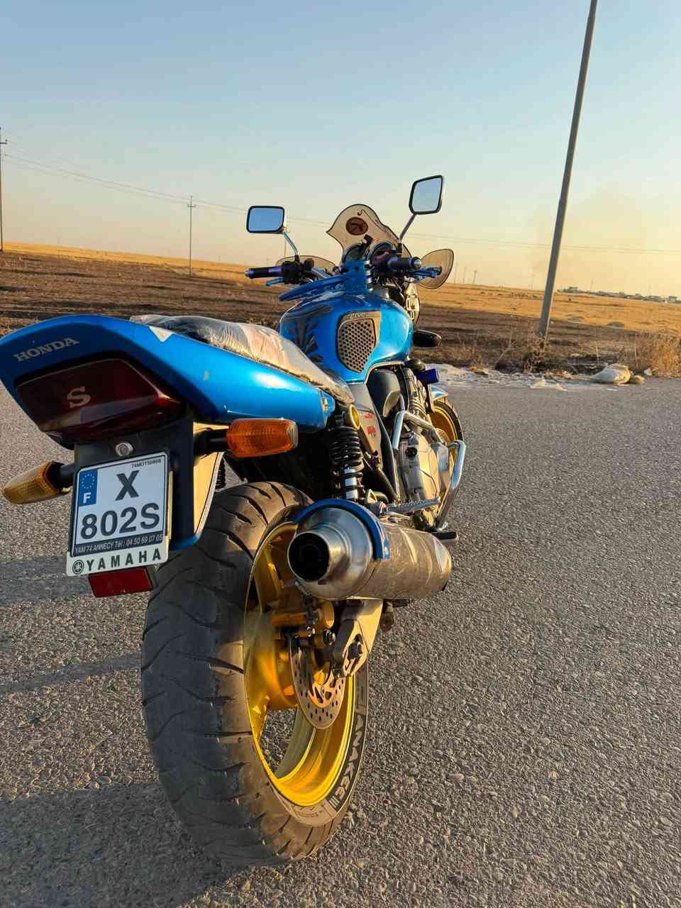 بۆ فرۆشتن 
Cb400 super model 2007
سیبی فۆڕ سوپەر مۆدیل ٢٠٠٧ بۆ فرۆشتن کارەبایات گێڕ بە شەرت مەکینەی  کەوەری کراوەتەوە بەس بێ کێشەیە و بە شەرتی فەصلە ئەیفرۆشم شوێن هەولێر 
بۆ سعر چات بکە بەس تکایە ئەگەر موشتەری نی نە سەری خۆت نە هی منیش مەێشێنە
ژ.م***********
ئەدمین❤️
