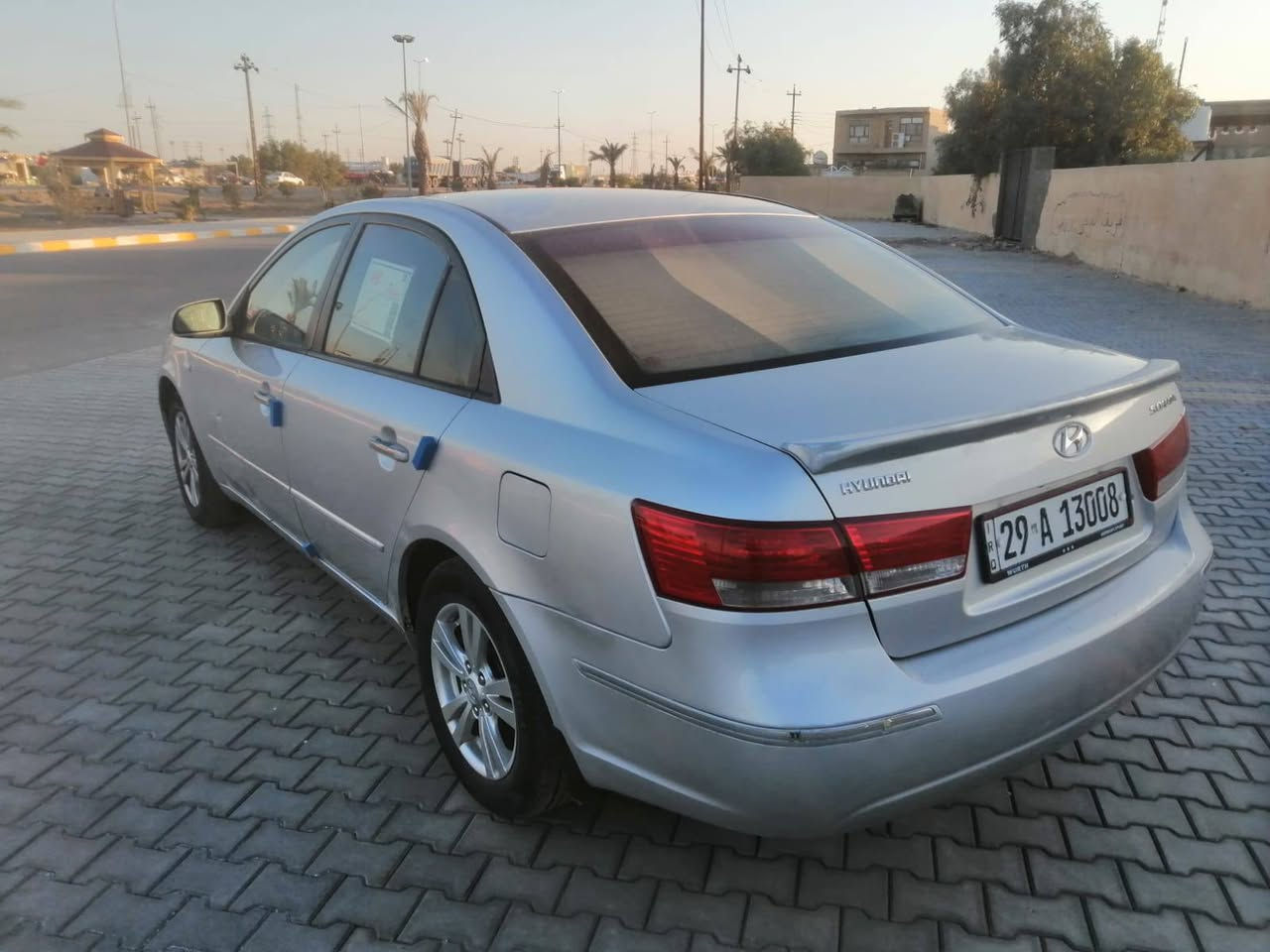 المقدس للبيع .
سوناتا 2009 وارد كوري خط واحد بانزين محرك 2000  السياره جديده ومكفوله وجاهزه من كلشي محرك جديد شرط مامفتوح حداديه وتخم تاير جديد رقم واسط دولي وسنويه لل30  السعر 113  وبيه مجال ترهم مراوس وترهم قدميه ومده  مكاني واسط قضاء الحي   للاستفسار *********** / ***********
