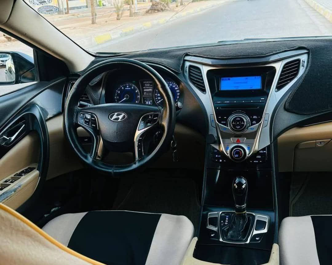 ازيرا 2013 خليجي رقم اربيل شرط الوكاله او التحويل
مكينه 6 سلندر دوش
كشنات جلد كهرباء
بردات جانبية والخلفيه كهرباء
قطعتين تبريد
اشاير بالمري ومري شفط
لدات واشاير ترحيب

سونارها موضح بالصور 

مكانها  كربلاء *********** سعر 115
