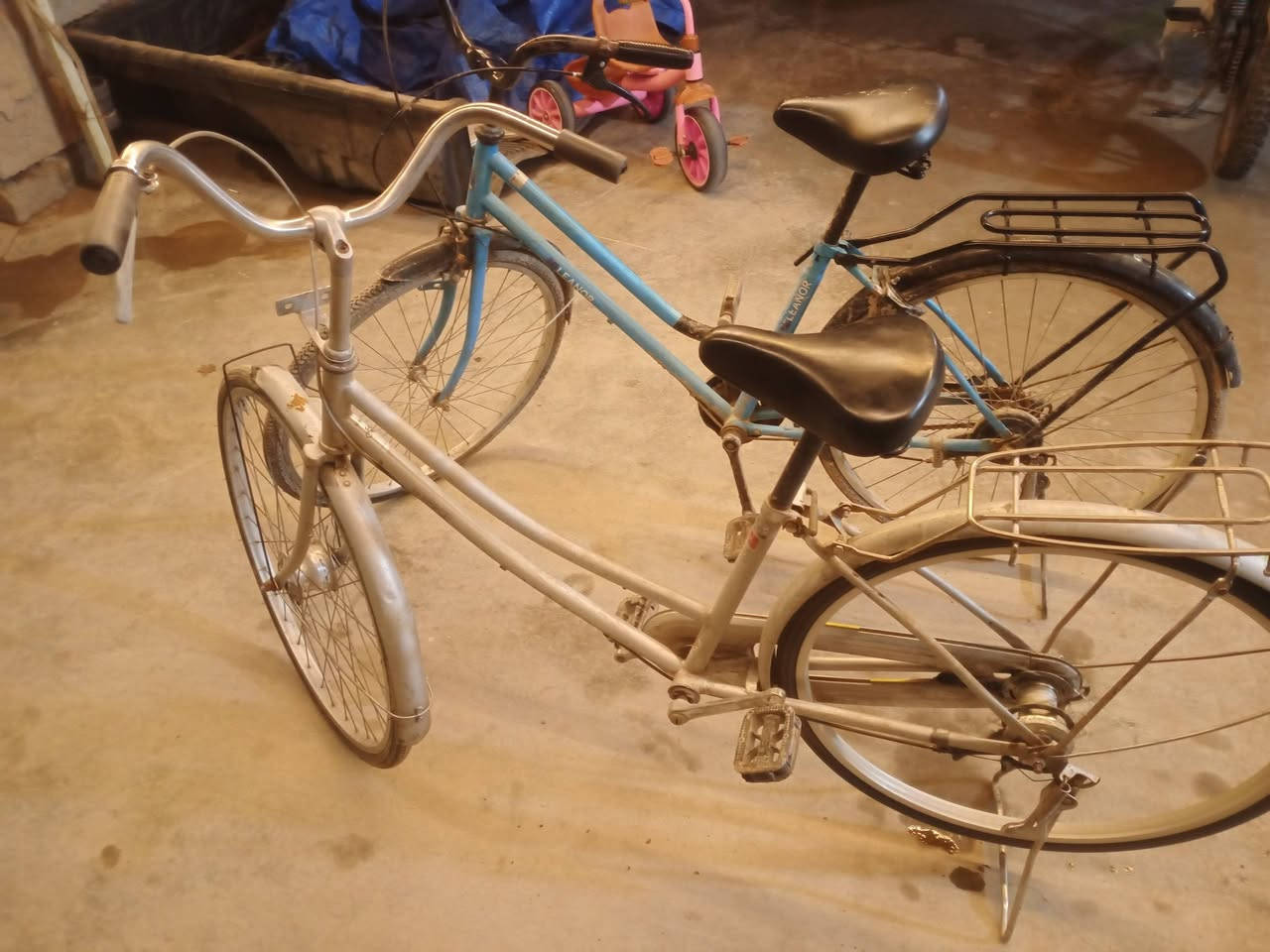 قيم وخذ اذا عجبني السعر
***********
