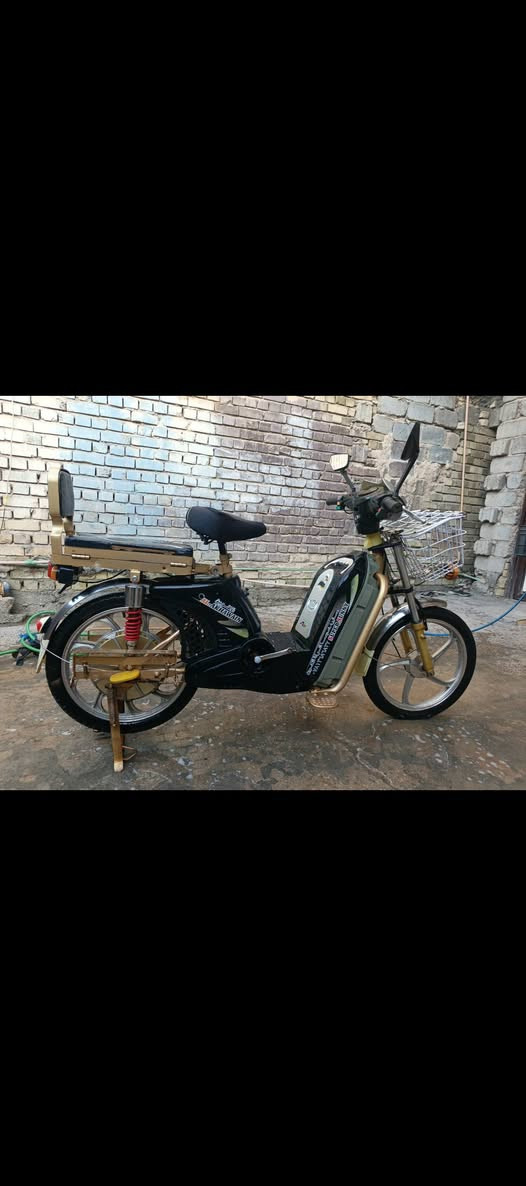 السلام عليكم ماطور شحن للبيع بطارياته كلهن زينات او عل فحص مابيهن وحده مو زينه نضافته مثل مشوفه كدامك سعره
350 اليريده يجي خاص اويتصل عل رقم مكاني السكنيه هذه رقمي ***********
