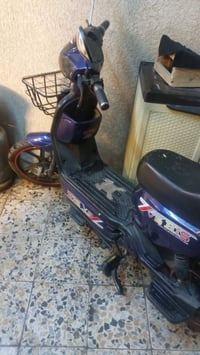 بغداد الطوبجي • بطاريات جدد • دراجة كهربائية