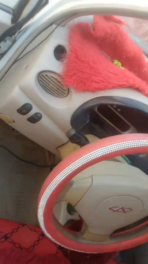 سلام عليكم كيو كيو موديل 2099بغداد انكليزي كير مكينه مدنضيفات تخم تاير جديد باتري جديد كير اوتو مكينه اربعه سلندر عنواني بغداد الشعب السعر 25بيها مجال كلش بسيط اتصال ***********
