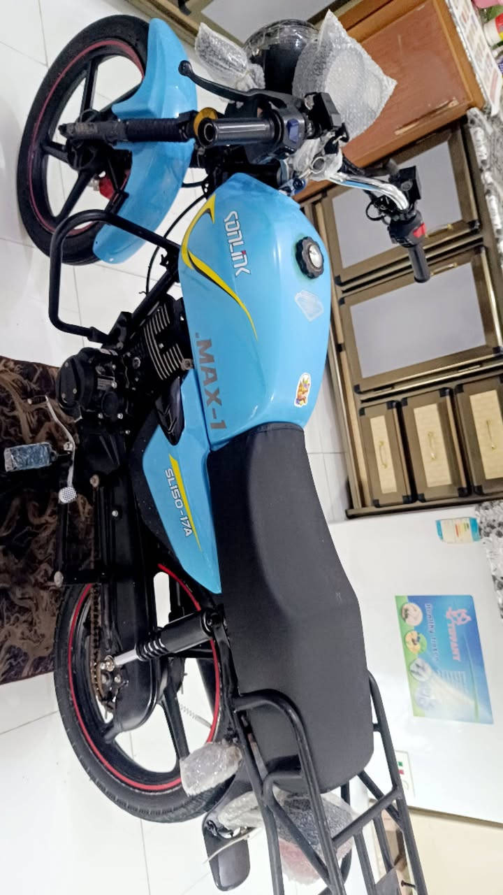 السلام عليكم شاينك سونك باب اول موديل 2024 طالعه بدايت ال 26 دراجه نضيفه وحلوه شوفت عينك لون مميزه اوراق مال وكيل 5اوراق الشراري يتصل مكاني حله شاوي يم فلكت غرفت التجاره السعر مال بيع 775مال بيع جوه السوك شرط وهذا رقمي للتصال ***********
