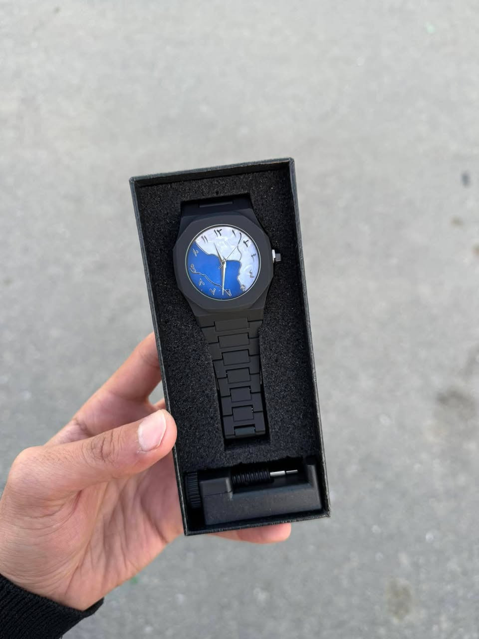 السلام عليكم 
ساعات الترند كاربون خفيفه الوزن قفل الفراشه 
سعر الساعه 7الف 
العنوان الشرقاط الايسر قريه عويجيله 
خاص مفتوح


**إذا كنت صاحب هذا الإعلان وتريد حذفه لأي سبب، رجاءا أرسل رسالة إلى الدعم الفني**