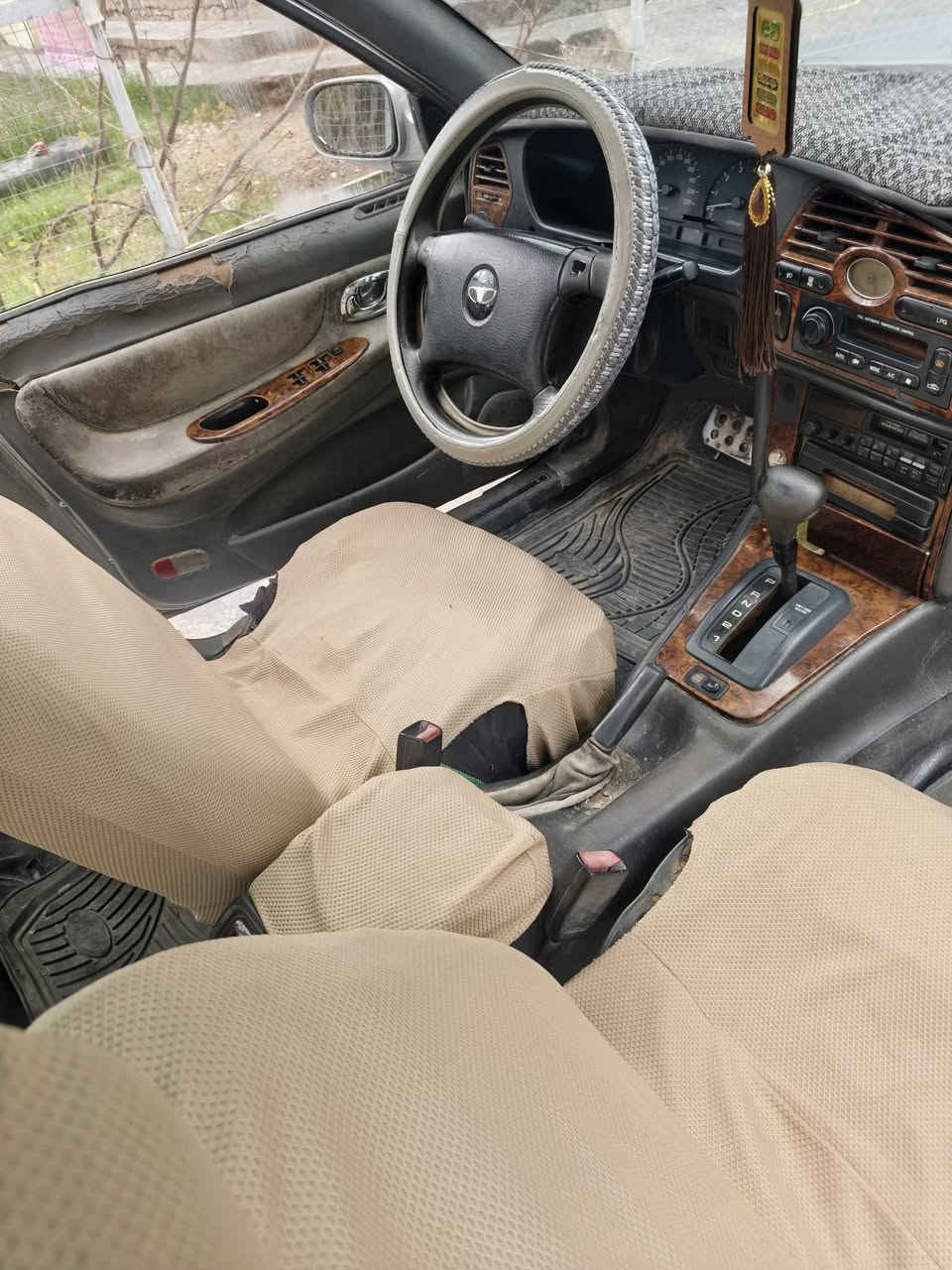 السلام عليكم /سيارة للبيع دايو بروگهام موديل 97 محرك جديد گير جديد باتري جديد تايرات جديد كهربائيات كلها شغالة صاحبها موجود وكالة موجودة السعر 15 وبيها مجال قليل العنوان / الرمانة قرب محطة البانزين للا تصال عل الرقم
***********
***********
