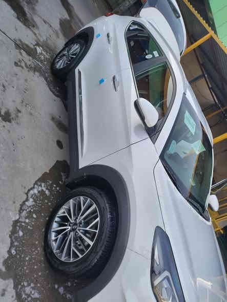 توسان 2020  خليجي
ماشيه 60 الف فقط حقيقي 
رقم قادسية 
فول الفول
كشنات كهربائيه عدد2
بصمة تشغيل +بصمة ابواب
شاشة كبيره بلوتوث+كامره خلفيه دواره
تبريد قطعتين
كلش جديد 
السعر 190 وبيها مجال بسيط
***********
***********
