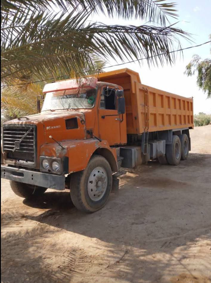 للبيع فالفوفو موديل 81رقم صلاح الدين نكليزي تخم تاير جديد مامطولة دبل شاصي مايلر  سيارة حلوة مكان تاجي بغداد ***********
