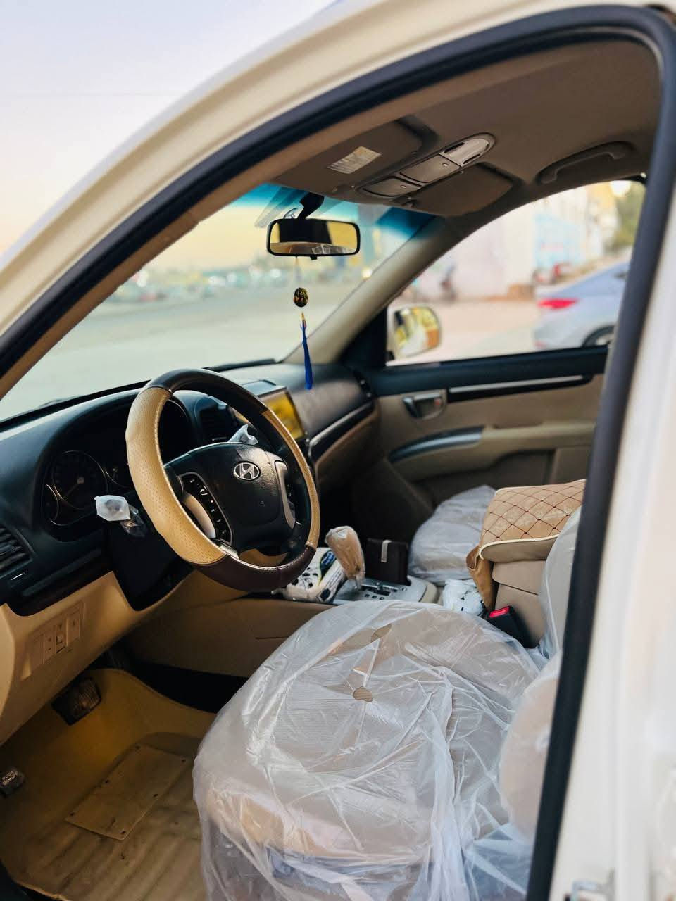 سنتافي موديل ١٢ محرك ٦ نص فول
٣قطع تبريد رقم بغداد مكان السياره بابل الحمزه الغربي
رقم الموبايل ***********
