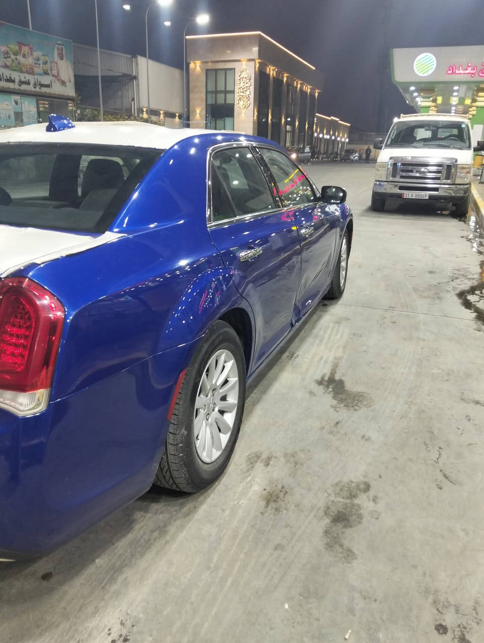 بيع او مراوس ...السعر 255. أوباما 19 فول فول مواصفات إم الرادار الوسطي بغداد باسمي ماشي 63 بعدها على ضربتها مال امريكا بالباب واضحه جهة السكن...... وجاملغ وباب خلفي جهة السائق كلير كلير كلير فقط بدون ضرربدون ضرر ....و السياره احلى من الصور  رقم *********** مكانها بغداد
