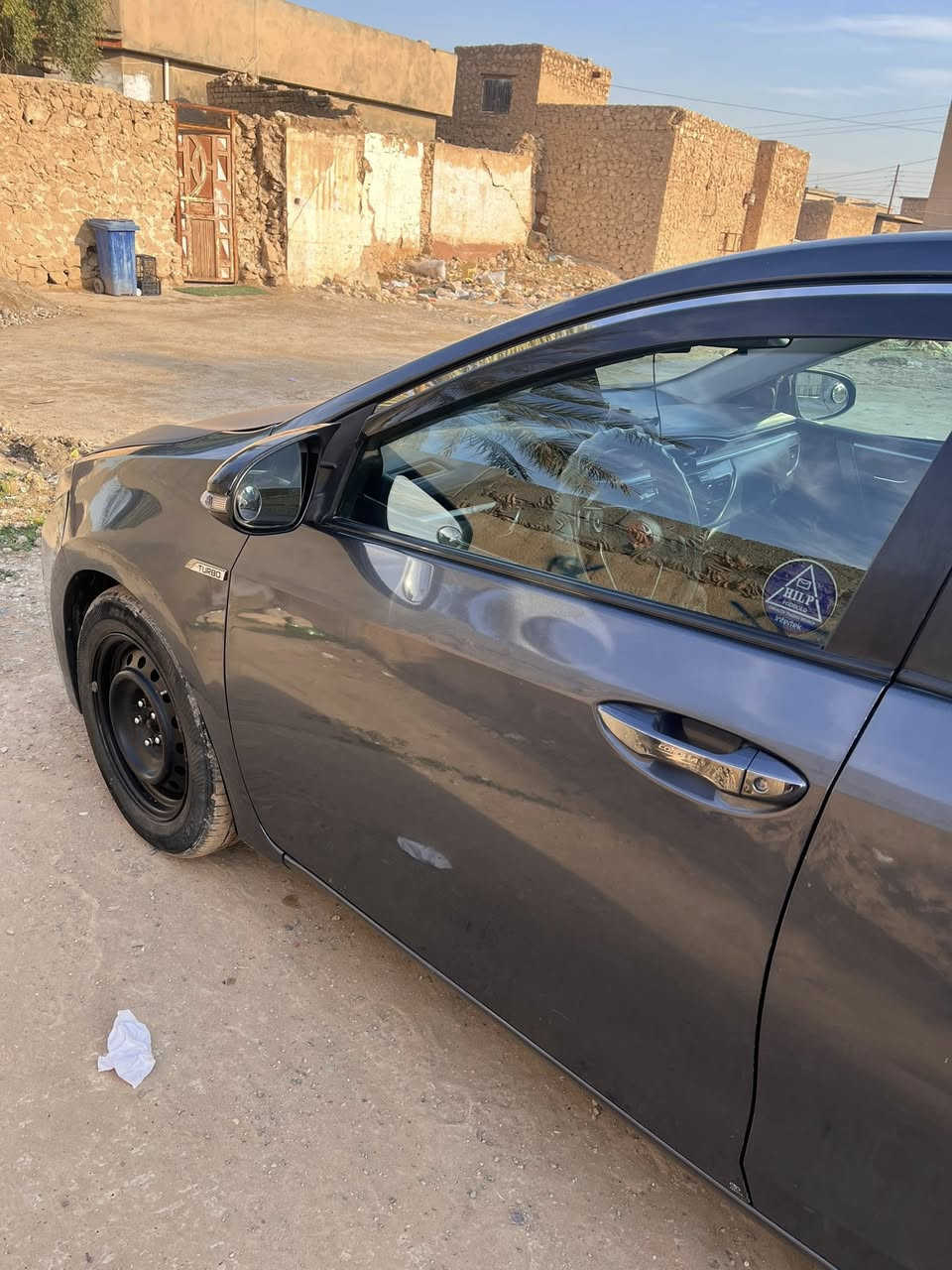 سلام عليكم       
كورلا للبيع. موديل ٢٠١٦ S 
رقم  جديد سليمانيه بسمي 
ضرر فقط بنيد. وبيها مكان بارد 
كير ومحرك شرط  
مكان صلاح الدين بيجي  
السعر 126 ورقه
        
***********
