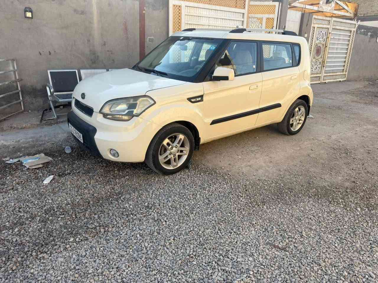 سلام عليكم سياره صول مديل2010 خليجي تبريد شغال  مكينه 1600   رقم بغداد نكليزي بسمي سياره مكفوله من الكص او الكلبه او العيب الشرعي  مكان بغداد حي نصر السياحي   الاستفسار ***********.      السعر 77
