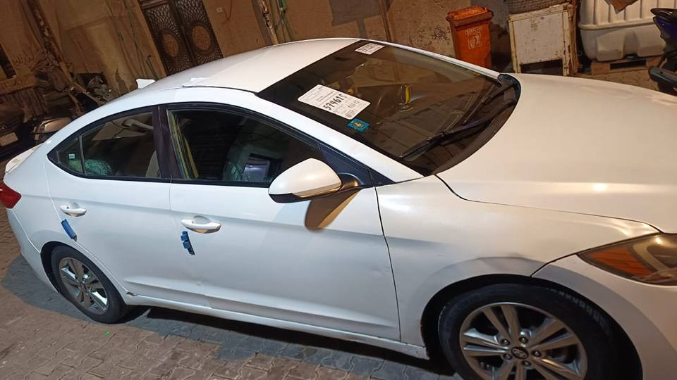 لانترا 17 مكينه 2000دوش بيهه اربع قطع 
السعر 120 
وتساب فقط اتصال ماعرف اقره *********** البصرة, العراق
