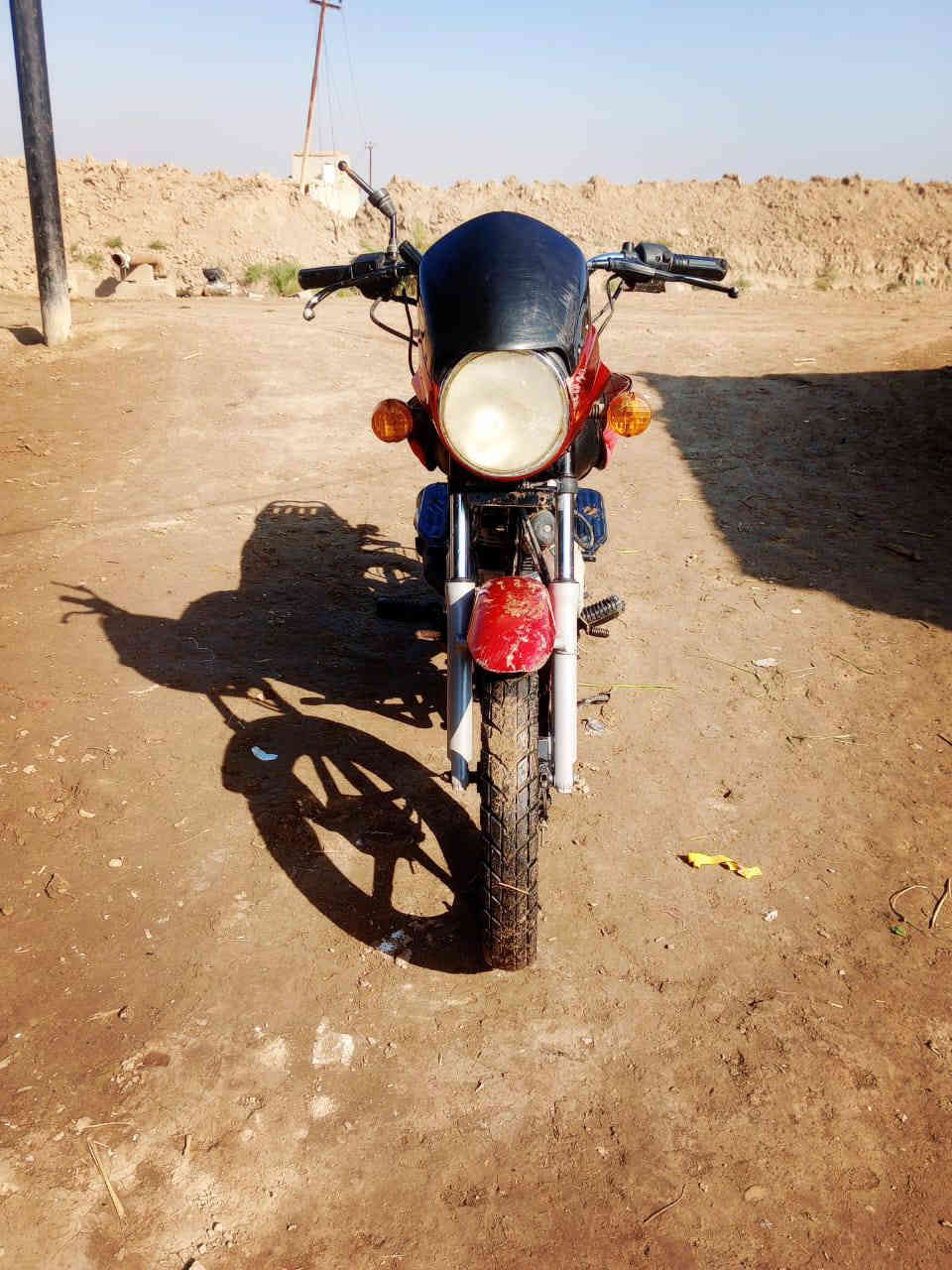 دراجه بوكسر للبيع مجفته صار 3اشهر السعر 800وبيه مجال العنوان محافظة ميسان قضاء الكحلاء للاستفسار الاتصال على الرقم التالي ***********
