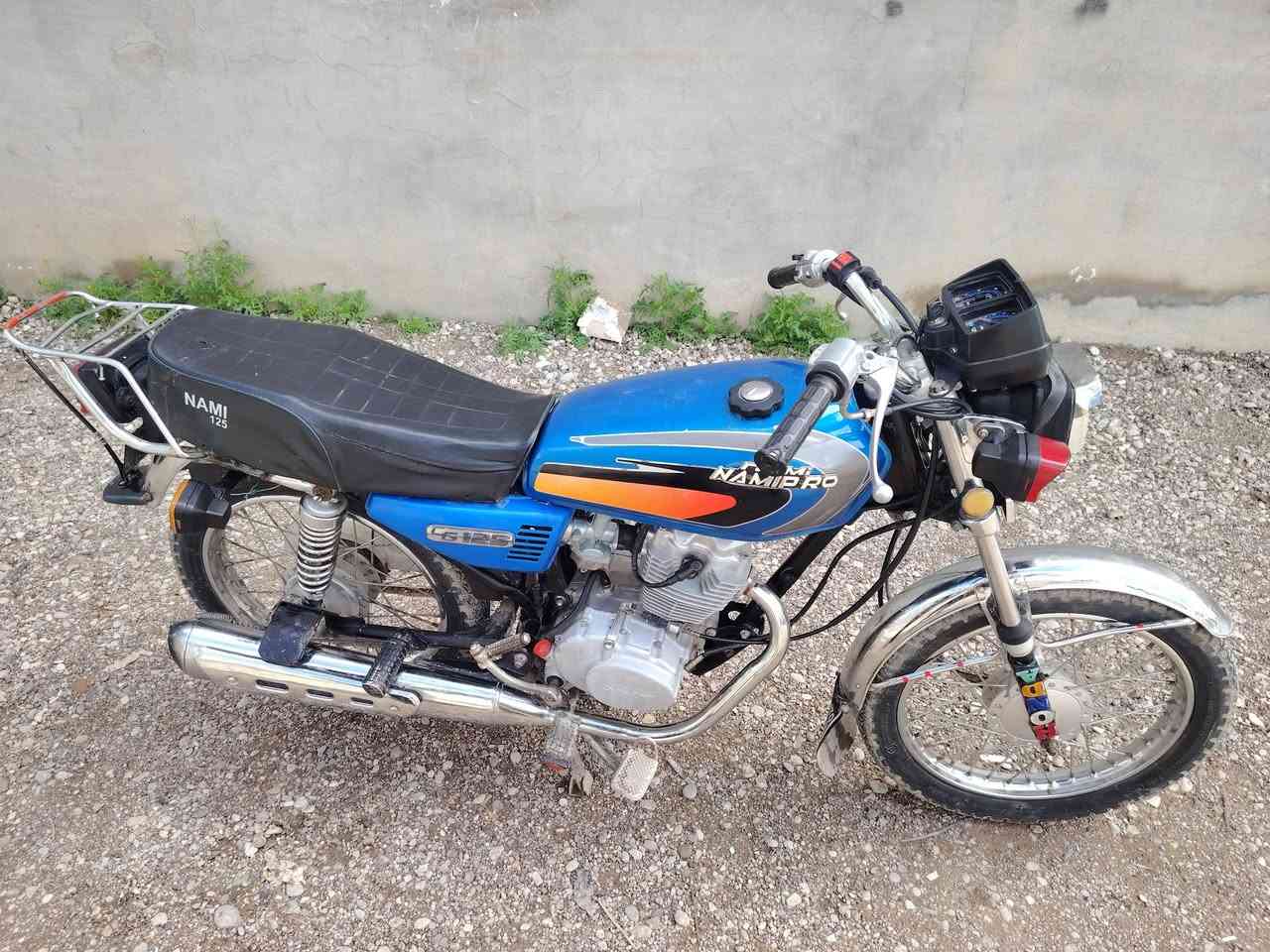 السلام عليكم ماطور للبيع موديل 2017 4 كير محرك ما مفتوح كهربائيات كامل مابي عيب سعر 225 ربي مجال شراي راسلني او خابرني وتدلل ***********
