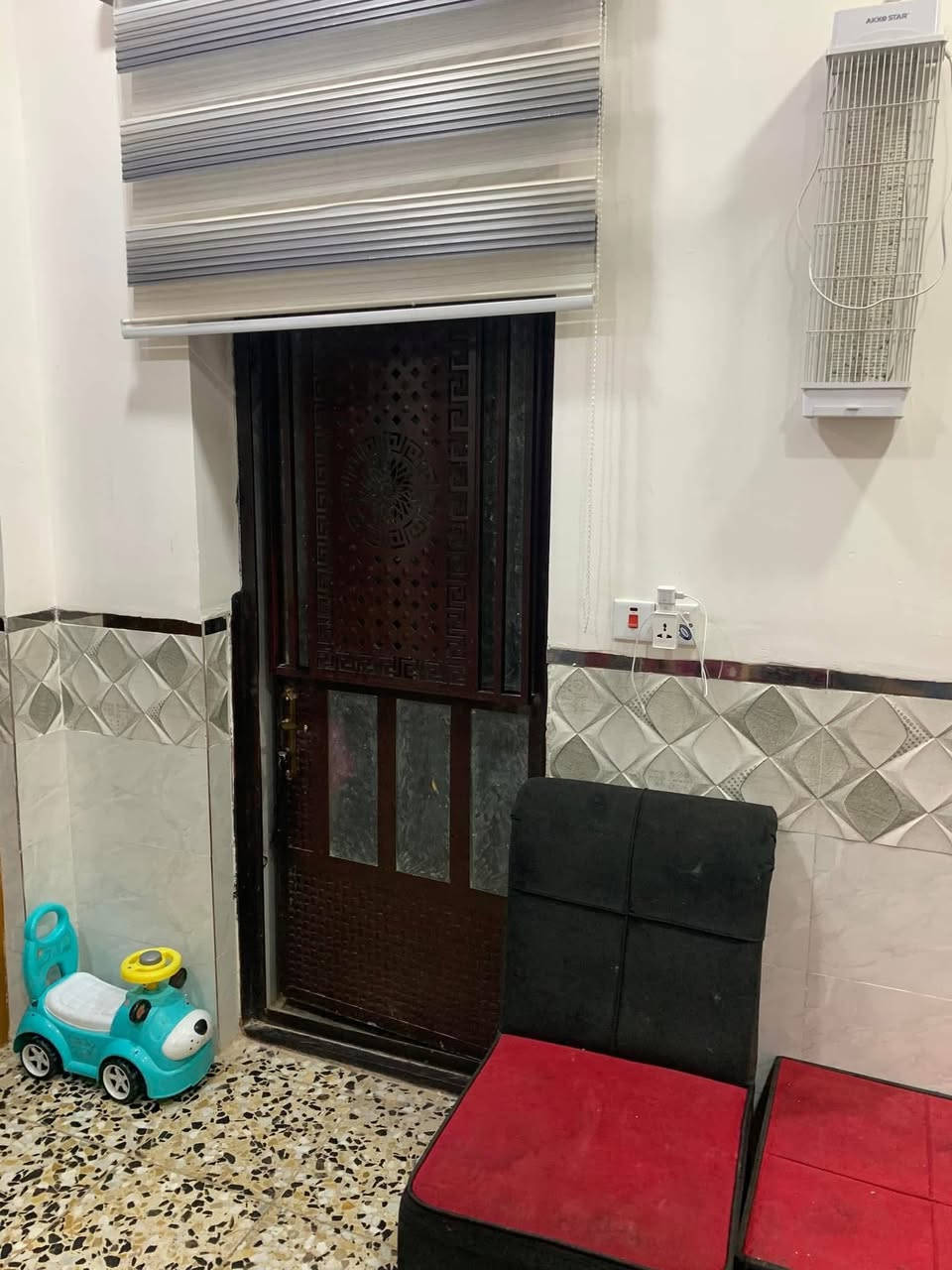 سلام عليكم يوجد بيت للبيع ومراوس حديث جدا بناء ٢٠٢١ سند 25 في منطقة مقابيل المرور الحسينية بدران او سعديه طابو زراعي مي مجاري المساحه ١٥٠ متر واجه ٧ونص نزال ٢٠ غرفتين نوم ومطبخ و استقبال سيراميك وكاشي طابوك جمهوري الاستفسار رقمي واتساب
*********** وتصال عارضه ب ٨٥
