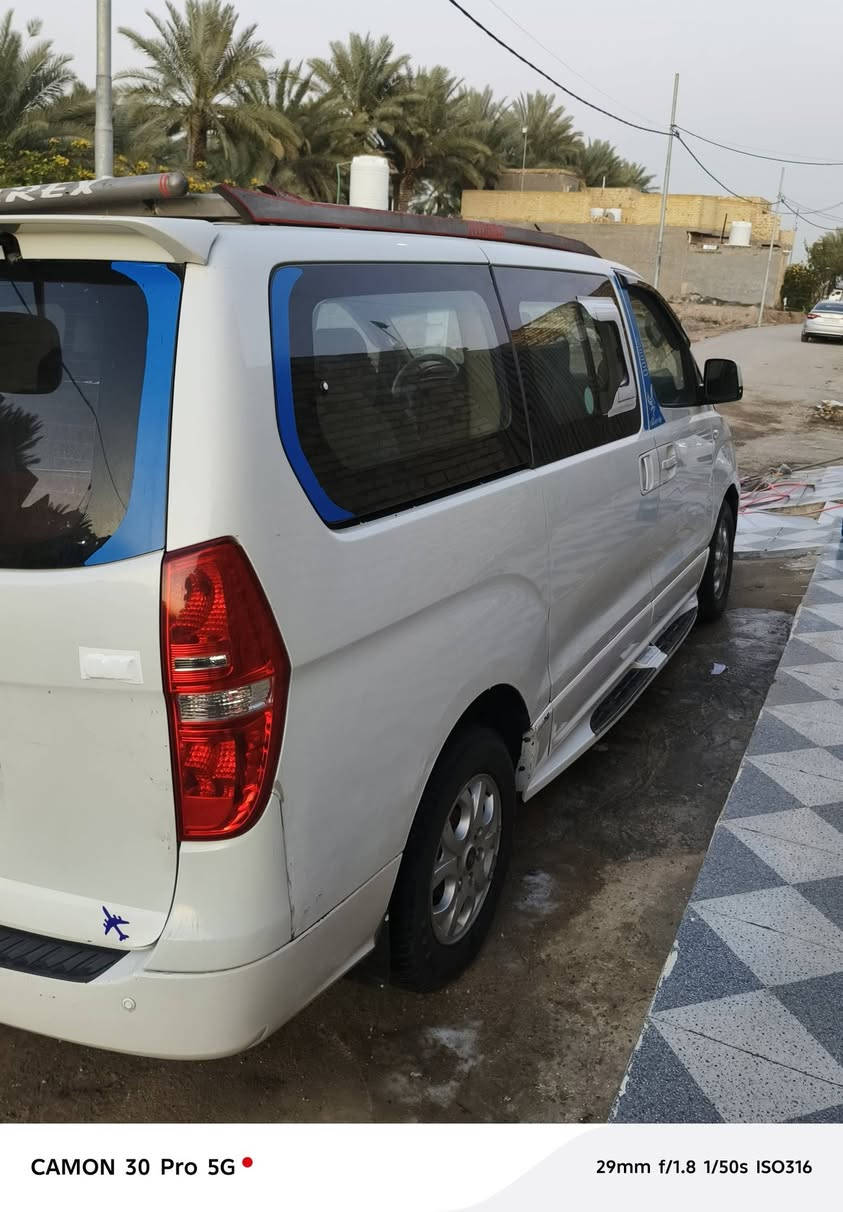 سلام عليكم شباب ستكاركس 2009 كفاله عامه ما عده بارد موضه بل فيديو سياره مال جناي عيد نشره بسسب عود الكاذبه 
عندك المكينه خير من الله صالله( 5) من تحورت كير فول تبريد فلج وره وكدام شواصي والقواعد مال دبل كفاله فول الفرفه تخبل جاهزه الخير حداديه ورا وكدام طوبه تخم تاير من كلك سياره فول صدك فول مكاني بابل القاسم واليريده هاذ رقمي  (***********) وتحياتي الجميع
