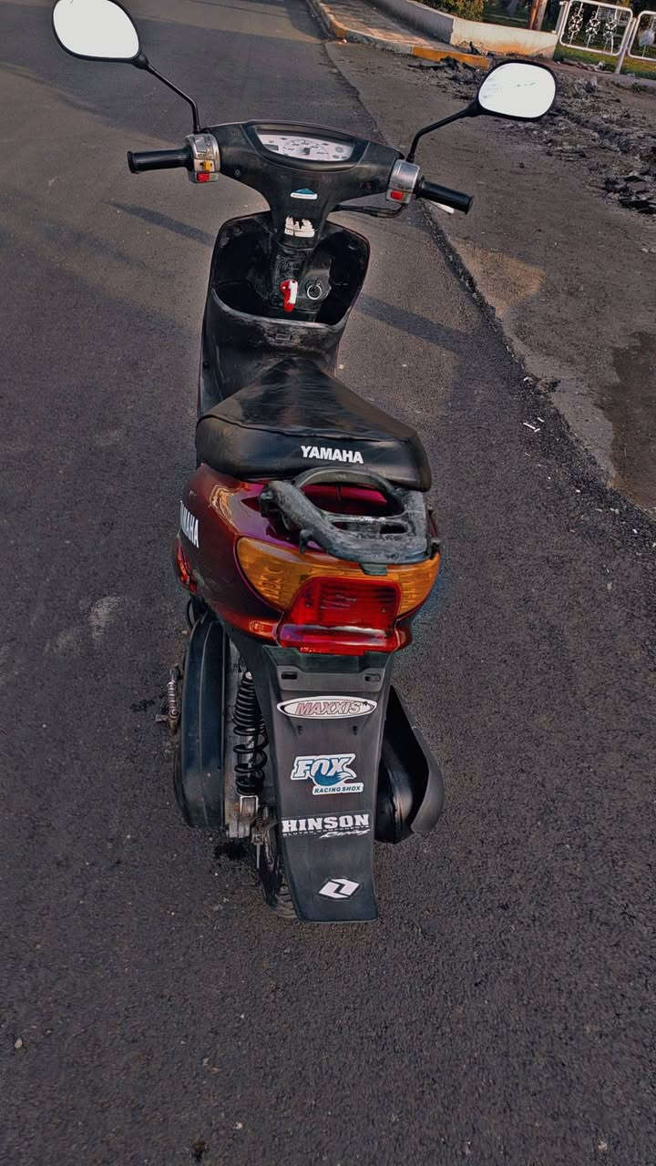 السلام عليكم دراجه ٦٠ عصفوريه المكينه مكفوله الكهربائيات كله شغاله  وشوفت عينك النظافه يشهد الله دراجه جديده متوكفك ابد نواقصه  فقط دشلي مال سلف والكابريتر تجاري كيجات لايتات اشاير كله شغال طسه ناعمه دبلات جدد قفل ستيرن شغال سعره ٣٠٠ وبيه مجال بسيط حك جيتك مكاني بغداد ساحة عدن رقم الهاتف *********** واتساب
