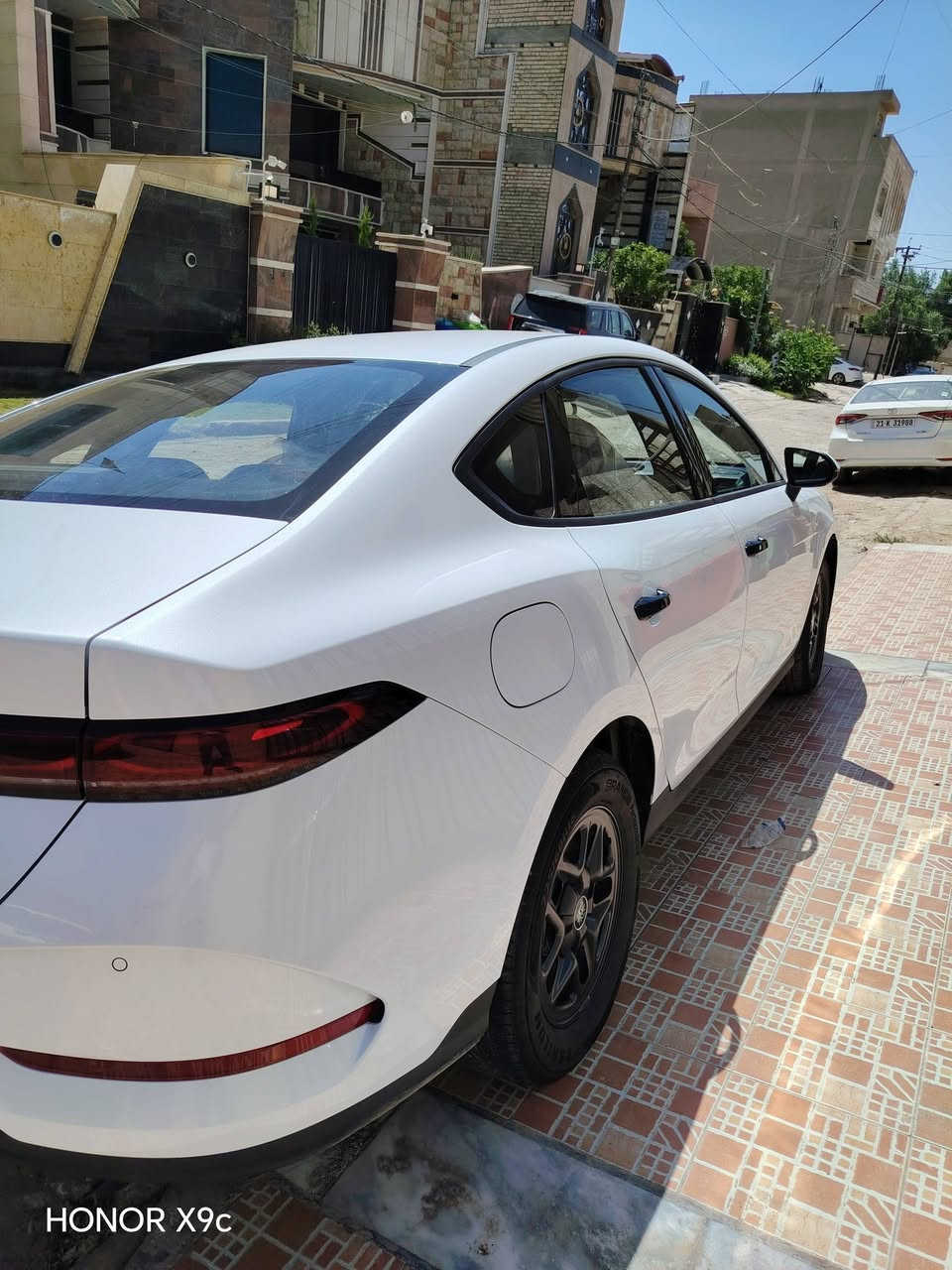 السلام عليكم
BYD كين بلاص موديل 2015
رقم بغداد باسمي تحويل مباشر وابيعلك عقد مروري 
للبيع بسعر 18600 وبيها مجال حق جيتك
تجي يمي تكلبها وشوفها وسوي سونار وتاخذها وشوف مليون خير
شراي يتصل 
تفاصيل عدد مشي مالتها بلصور هسه اخذتهن
رقمي
***********
مكاني شهداء السيديه قرب تقاطع درويش

