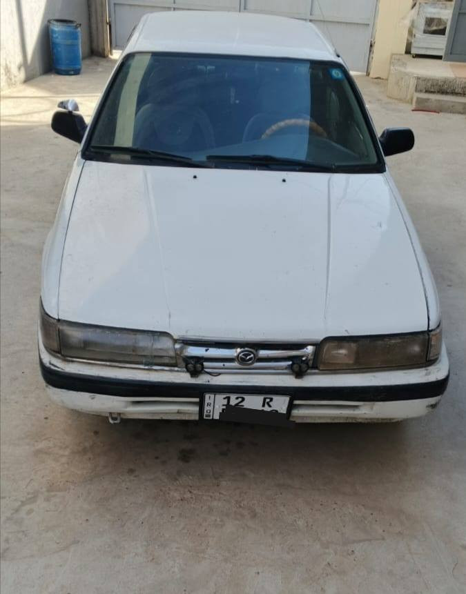 السلام عليكم 
سياره مازدا للبيع 
موديل 1989
وبيها صبغ فقط من جهت السايق 
باب و دائر 
وجهت النفر دائر فقط 
رقمي ***********
