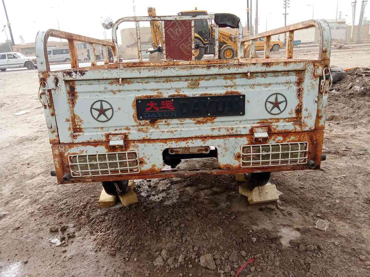 سلام عليكم للبيع شاصي14محرك وبدي21ستوته نضيفه مفتوحه بستم كهربائيات كامله اكسن جديد خفيف كلش ستوته خير من الله جاهزه لشغل مكان سوك الشيوخ تقاطع كرمه عكيكه  ***********
