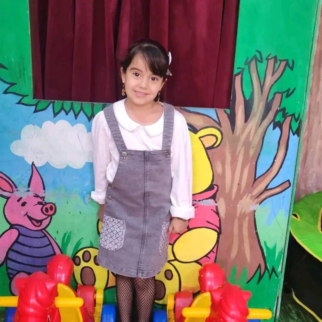 روضتنا ليست مجرد مكان للتعليم بل بيت ثانٍ مليء بالحب والمرح 😍😍

هنا في [روضة وحضانه طيور الجنة] نفتح أبوابنا للصغار ليعيشوا أجمل رحلة تعلم مليئة بالحب، اللعب، والابتكار! 🌈✏️

👶 أعمار الأطفال: من [سنه ]  إلى [6 ] سنوات
📚 برامجنا:
 • تعليم أساسي مبسط (حروف، أرقام، ألوان)
• دراسة أنشطة ترفيهية وتنموية تساعد على التركيز 
 • أنشطة فنية وإبداعية 🎨
 • ألعاب حركية لتنمية المهارات  ألعاب حركية وتعليمية هادفه لتنمية المهارات وتطويرها لدى الأطفال

 • حصص قرآن وقيم تربوية 🌸

✨ مميزاتنا:
 • كوادر تربوية متخصصة ذو خبرة في العمل وتعامل مع الإطفال الأهالي بمشاهدة ممتعة لاطفالهم 
 • قاعات مجهزة وآمنة 🏫
 • متابعة شخصية للطفل  من قبل المعلمات💕
 • رحلات ترفيهية وأنشطة ممتعة 🚍🎉

🦋 لدينا شفت صباحي وشفت مسائي 
- الشفت الصباحي من الساعه 8 الى الساعة 2
- والشفت المسائي مـن الساعه 2 الى الساعه 6 

📍 الموقع: ( حي أور  /شارع النقيب علي اللامي الشارع الخلف الدفاع المدني)

📞 للتسجيل والاستفسار:  

 ( ***********  )
