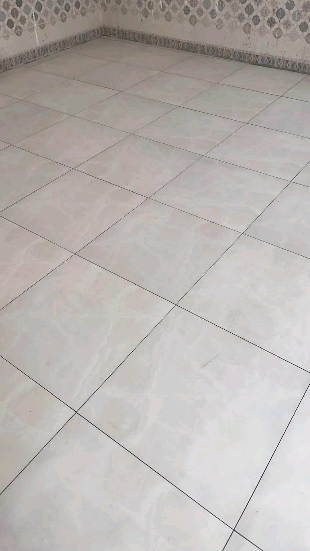 خلفه سيراميك شغل درجه اولى يتواصل خاص في الكوت متفرغ حاليا  مراسله  وتساب ***********