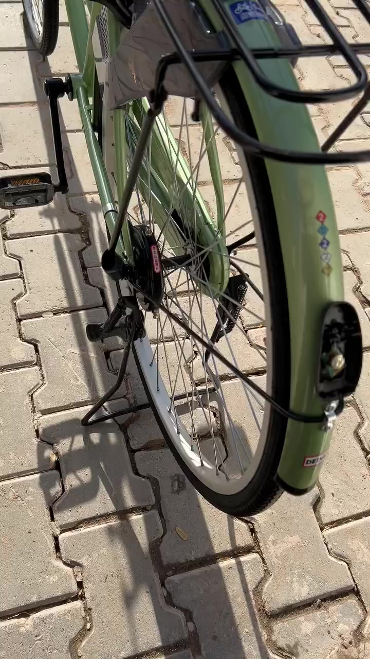 سلام عليكم
بايسكل للبيع 
لون مميز 
مديل 21
مكاني كوفه سايدين ميثم التمار
***********
او مراوس
