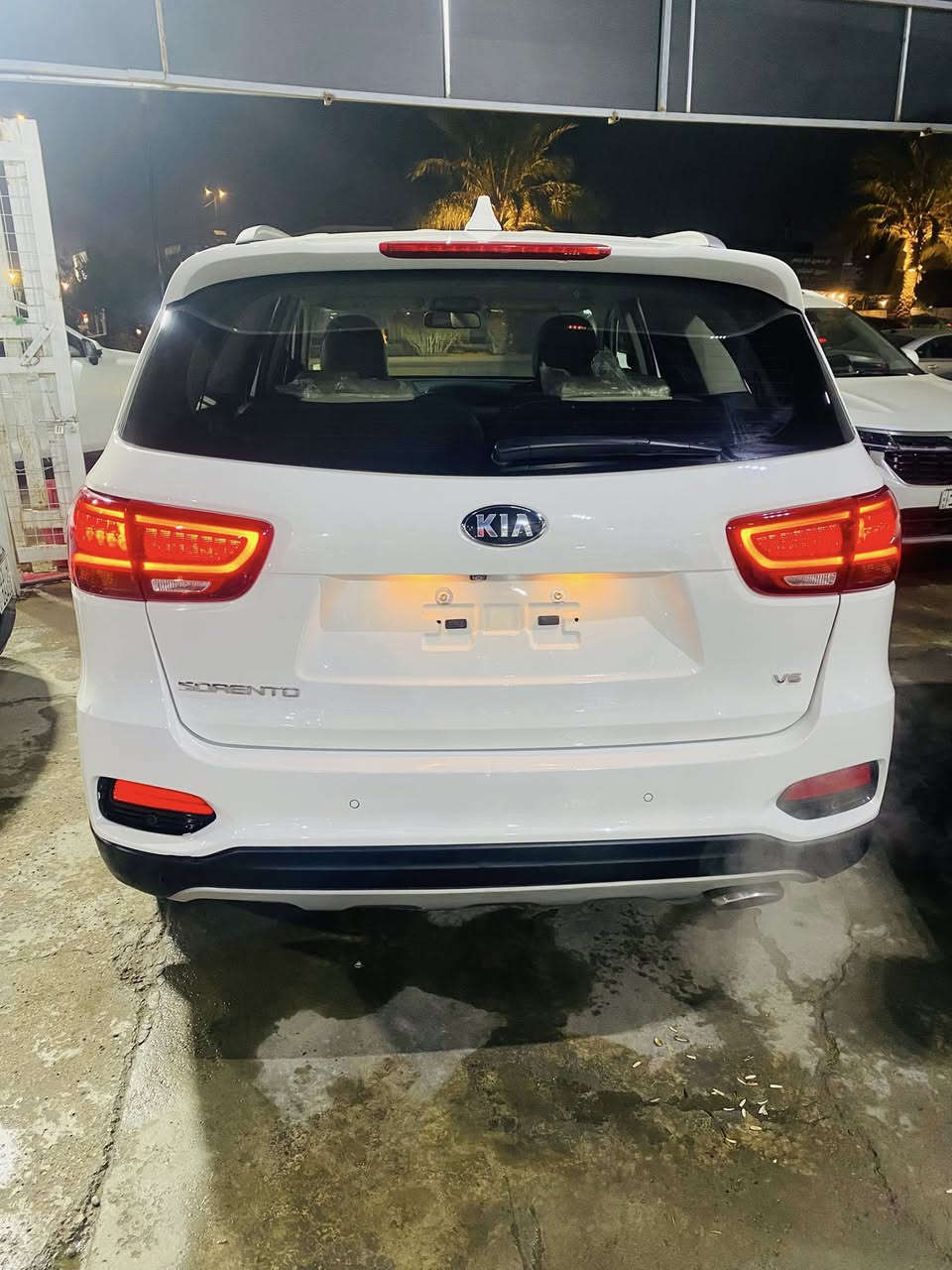 سورنتو 2019 كفاله عامة 7 راكب محرك 6 سلندر اريل ماوس 3 قطع تبريد ثلج 🧊 
كراسي كهرباء باب خلفي 
كهرباء شاشه اصلية 
رقم انكليزي بأسمي تحويل مباشر + هزه جديده سنويه جديده 
للأستفسار ***********
