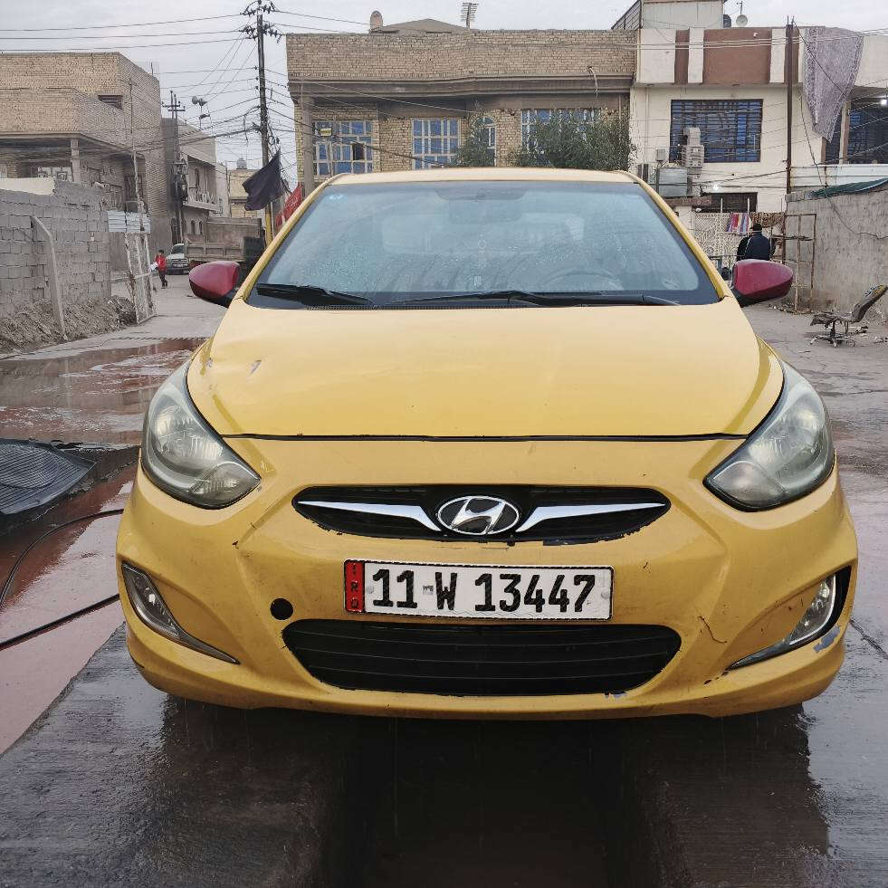 اكسنت موديل 2012 رقم بغداد نكليزي الجديد بسمي 
ليبل واحد حادث طخه فقط بالجاملغ والسونار ويه الصور 
مصفره هيه وغرامات 
سيارة مكينه وكير خير من الله 
تخم تاير ابو الخط
منضومة تبريد جديدة كمبريسر راديتر حته مال مكينة جديد 
منضومة زنون 
كهربائيات كلهه شغاله 
شاشة اصليه 
عوزهه بس الصدر تعبان مالتهه ودعاميه خلفيه مو حلوه هم 
عارضها ب 80 $ 
رقم الهاتف ***********
مكان السيارة بغداد العبيدي بغداد, العراق
