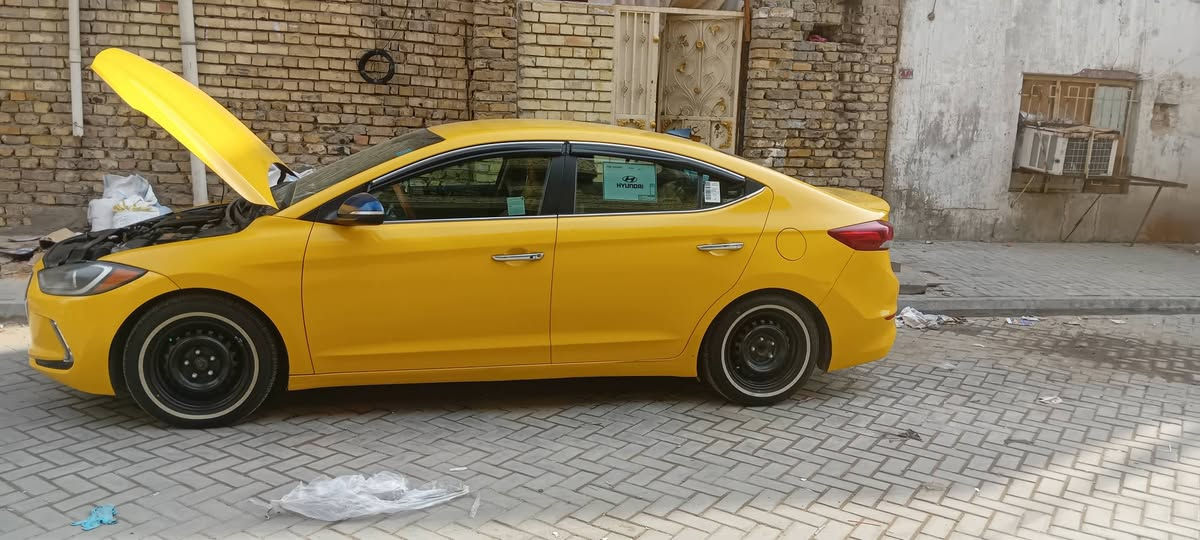 النتره لبيع مديل ٢٠١٧ جديه معنه الكلمه حادث جدأ بسيط تخم تاير باتري جديد صدر أمامي خلفي جديد ١٢٧ وبينه مجال قليل *********** من منضوه غاز
