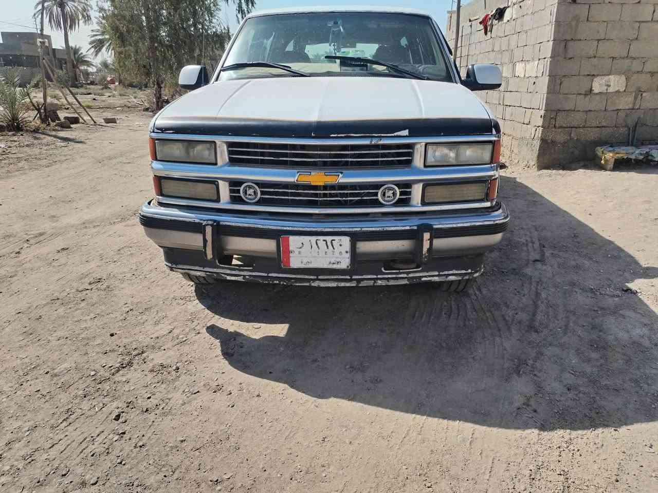 السلام عليكم شوفر ليت للبيع موديل ٩٨ محرك ٣٥٠ تيربو كير الف فحل طبله رقم انبار اجره ***********
