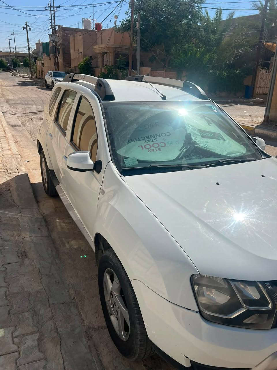 سيارة رينو داستر ٢٠١٨ 
مكفولة ماشية ٧٧ الف 
بدون غرامات 
رقم عراقي بغداد انكليزي 
للاستفسار الاتصال على الرقم ***********
