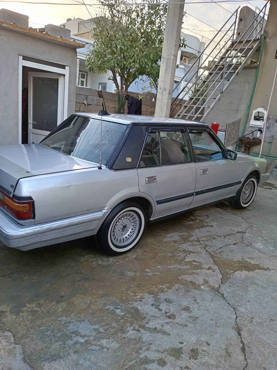 ﷽ سۆپەر 1985
🚀ماشاءاللە لە جوانی و قوەتی🚀
💯22گڵا
💯ئاڕمی سۆران
🥇سەیارەکە غاز و بەنزینە🥇
💯گێڕو مەکینەی بەشەرت
🦅مەکینەو گێڕی مەلیکەی ڤیڤیتی لەسەرە🦅
💯چوار ویلو تازەی خەت سپی تازەی لەسەرە
🥇تەبرید سارد‌🥶 و گەرمی🔥 بەشەرت
💯سەیارەکە هەیکەلی زۆر جوانە
💯جامەکانی هیچ نەشکاوە
💯ئەکصڵی بەشەرت
🚰ڕۆنی تازە گۆڕاوە 
💯کوشنەکانی زۆر جوانە نەتەپیوە
💯سوکانی بە پەنجە سوڕ ئەخوات 
💯تەجیل و سەماعەی لەسەرە 

شوێن کەلار ***********
