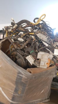 ضفيره داخل دشبول ليفان 620 07721742125