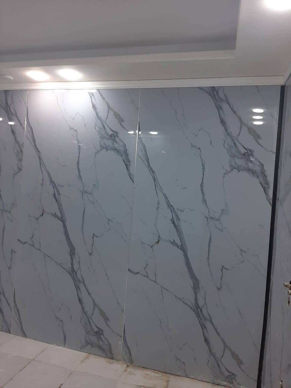 بيت للبيع ١٠٠ متر طابقين صب كونكريت طابوق جمهوري ثلاث غرف نوم وصالتين ومطبخ واستقبال  حي ابو طالب منطقه ٧٧ مقابل دور القظاه  للاستفسار اكثر اتصل على رقم ***********  واتساب  موجود
