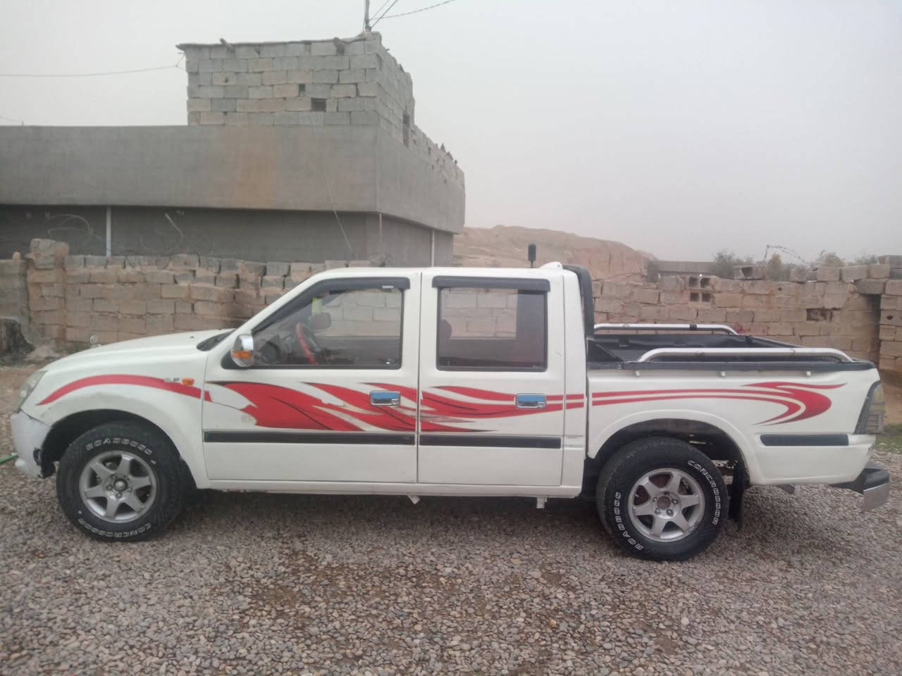 سيارة فتون 2013 رقم انكليزي سنويه لحد 2030 مكان ديالى السعر 45بيها مجال الشراي ***********
