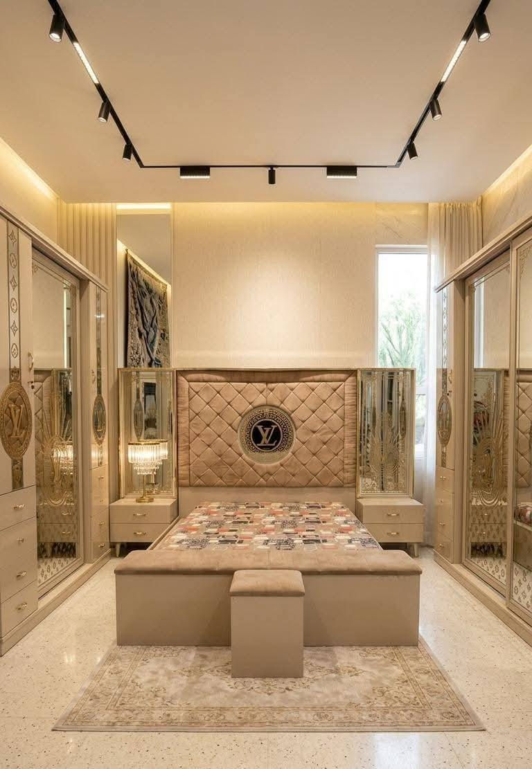 💰البيع نقداً أو بالتقسيط (موظف، منتسب، متقاعد)
🛋️ غرفة تركي نظيفة جداً 
      
📍 الكوت – دور المعلمين
📞 *********** | ***********
