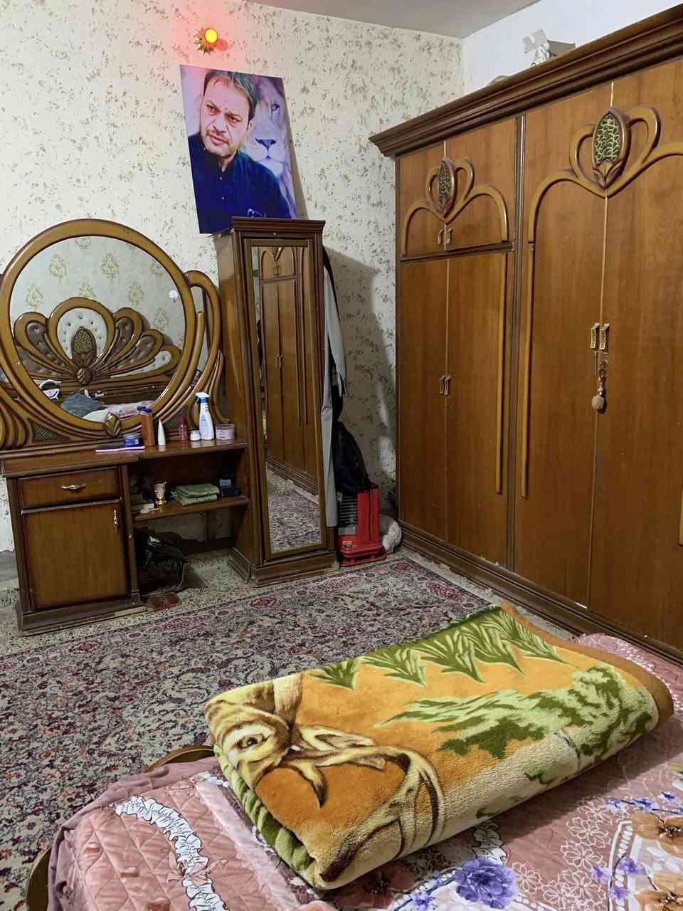 غرفة نوم صاج 6 طلاقات مع ملحق السعر 350 العنوان شارع جامع النور ***********
